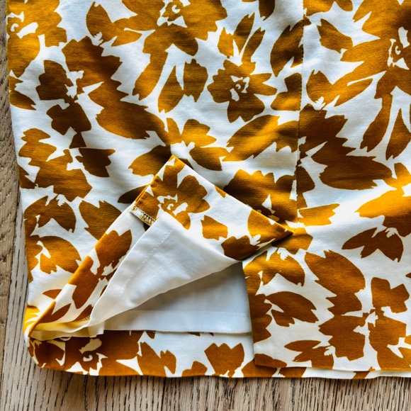 Loft Pencil Skirt - Picture 2 of 3